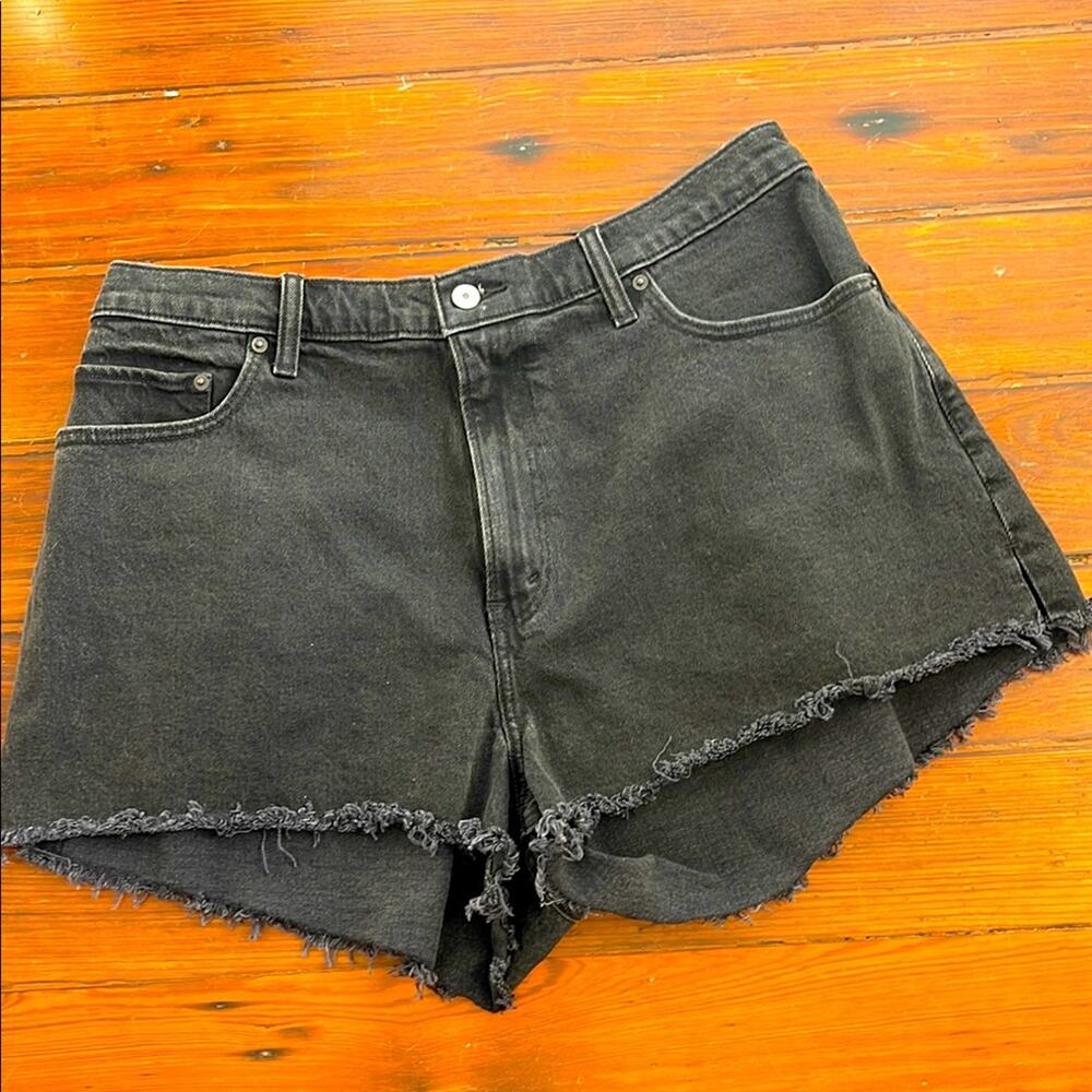 Abercrombie & Fitch The Mom Hi Rise denim jean cutoff shorts black sz 34